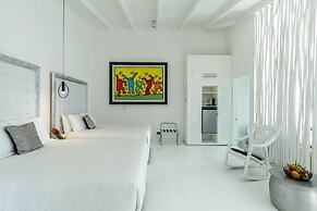 Gigi Brown Beachfront Santa Teresa