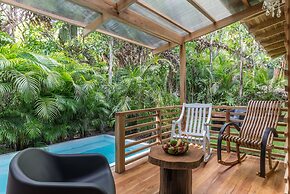 Gigi Brown Beachfront Santa Teresa