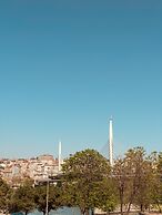 Lumina Boutique Hotel