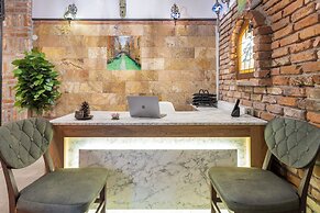 Lumina Boutique Hotel