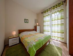 Apartments & Rooms Green Bay