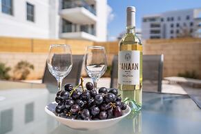 Splendid Achziv Garden Apartment