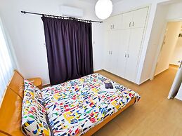 Off Course Seaview Apartment