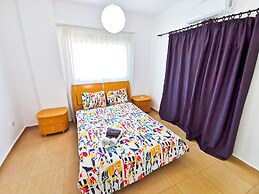 Off Course Seaview Apartment