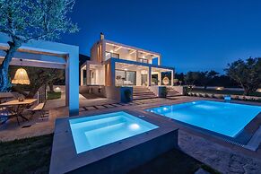 Delight Luxury Villa