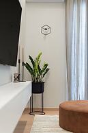 Acropolis White Key Residence