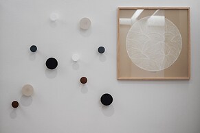 Acropolis White Key Residence