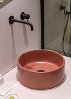 Acropolis White Key Residence