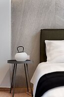 Acropolis White Key Residence