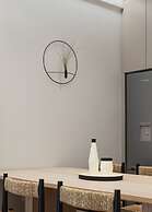 Acropolis White Key Residence