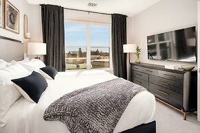 Luxury Apartments by Hyatus at Pierpont