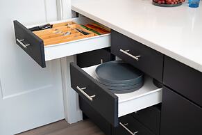 Luxury Apartments by Hyatus at Pierpont