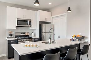 Luxury Apartments by Hyatus at Pierpont