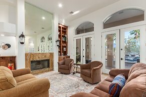 Cloud Chandler 4 Bedroom Home by RedAwning