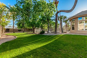 Cloud Chandler 4 Bedroom Home by RedAwning