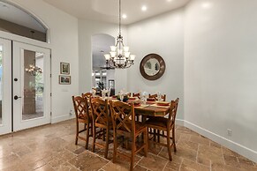 Cloud Chandler 4 Bedroom Home by RedAwning