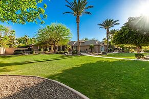 Cloud Chandler 4 Bedroom Home by RedAwning