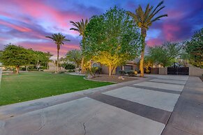 Cloud Chandler 4 Bedroom Home by RedAwning