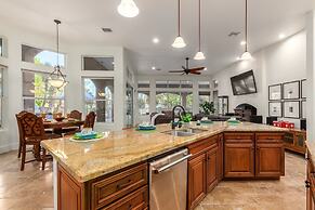 Cloud Chandler 4 Bedroom Home by RedAwning