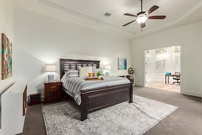 Cloud Chandler 4 Bedroom Home by RedAwning