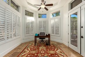 Cloud Chandler 4 Bedroom Home by RedAwning