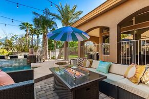 Cloud Chandler 4 Bedroom Home by RedAwning