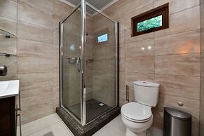 NEW Apartment! Ocean View! Amazing Sunsets