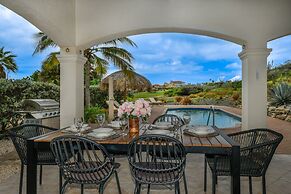 NEW Gorgeous Listing With Hot Tub& Golf Course View! in Tierra del Sol