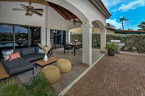 NEW Gorgeous Listing With Hot Tub& Golf Course View! in Tierra del Sol