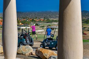 NEW Gorgeous Listing With Hot Tub& Golf Course View! in Tierra del Sol