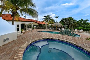 NEW Gorgeous Listing With Hot Tub& Golf Course View! in Tierra del Sol
