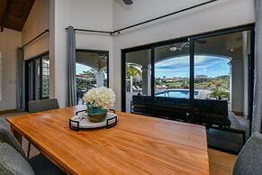 NEW Gorgeous Listing With Hot Tub& Golf Course View! in Tierra del Sol