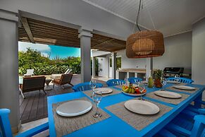 Beach Front Luxury Villa! Boca Catalina Malmok!