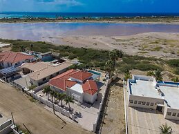 Ocean View! Fully Renovated Villa, Private Pool!