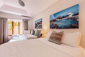 New! Ocean View With Rooftop Terrace in Malmok!