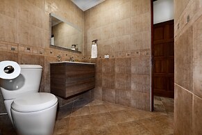 New! Ocean View With Rooftop Terrace in Malmok!