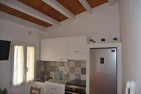 Agrigento Centre - 1-bed Apartment - Sleeps 4