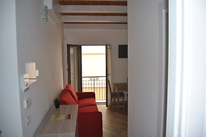 Agrigento Centre - 1-bed Apartment - Sleeps 4