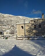 Nisista Lodge Mountain View