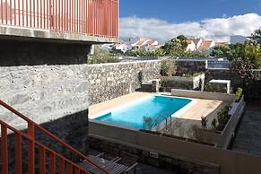 Azorean Urban Lodge