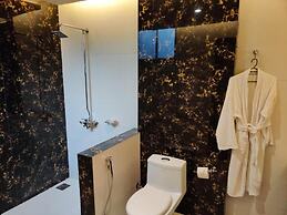 Royal Mansion Hotel