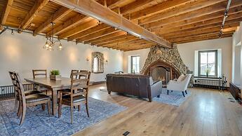 Downtown Rockstar Residence