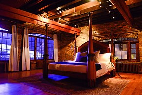 Downtown Rockstar Residence