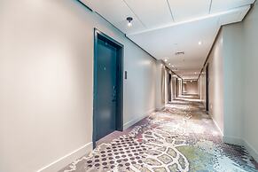 Stylish Private Beach Condo Hollywood