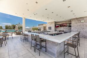 Stylish Private Beach Condo Hollywood