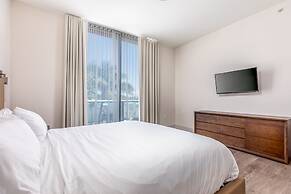 Stylish Private Beach Condo Hollywood