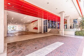 Stylish Private Beach Condo Hollywood