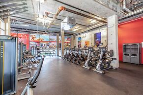 Stylish Private Beach Condo Hollywood