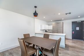 Stylish Private Beach Condo Hollywood