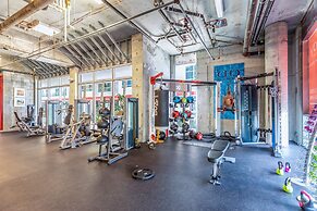 Stylish Private Beach Condo Hollywood